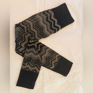 Lululemon Black and Tan Patterned Leggings